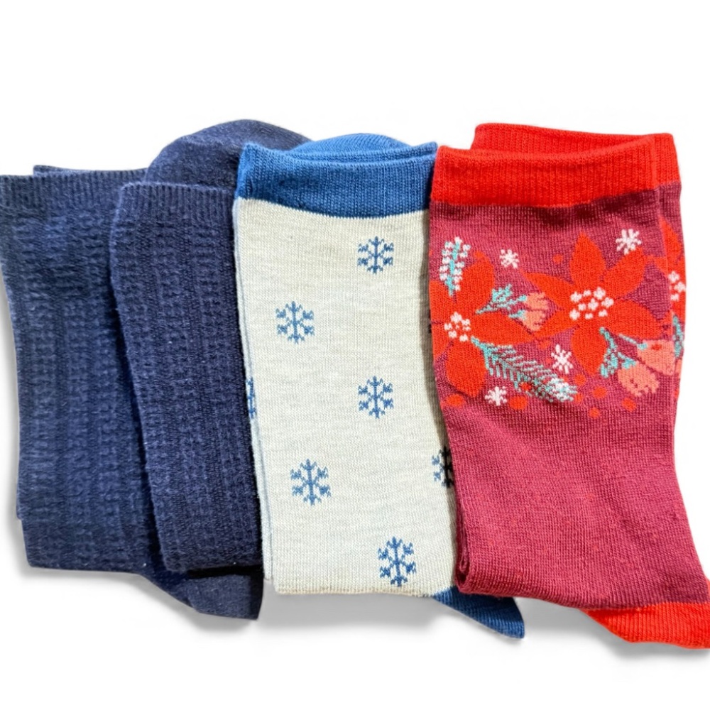 Lot of 4 pair socks